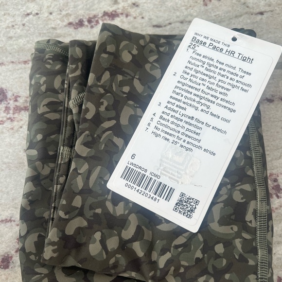 Lululemon 🐢 Base Pace 25” HR Running Tight size 6 Intertwined Camo Medium Olive - Picture 8 of 9